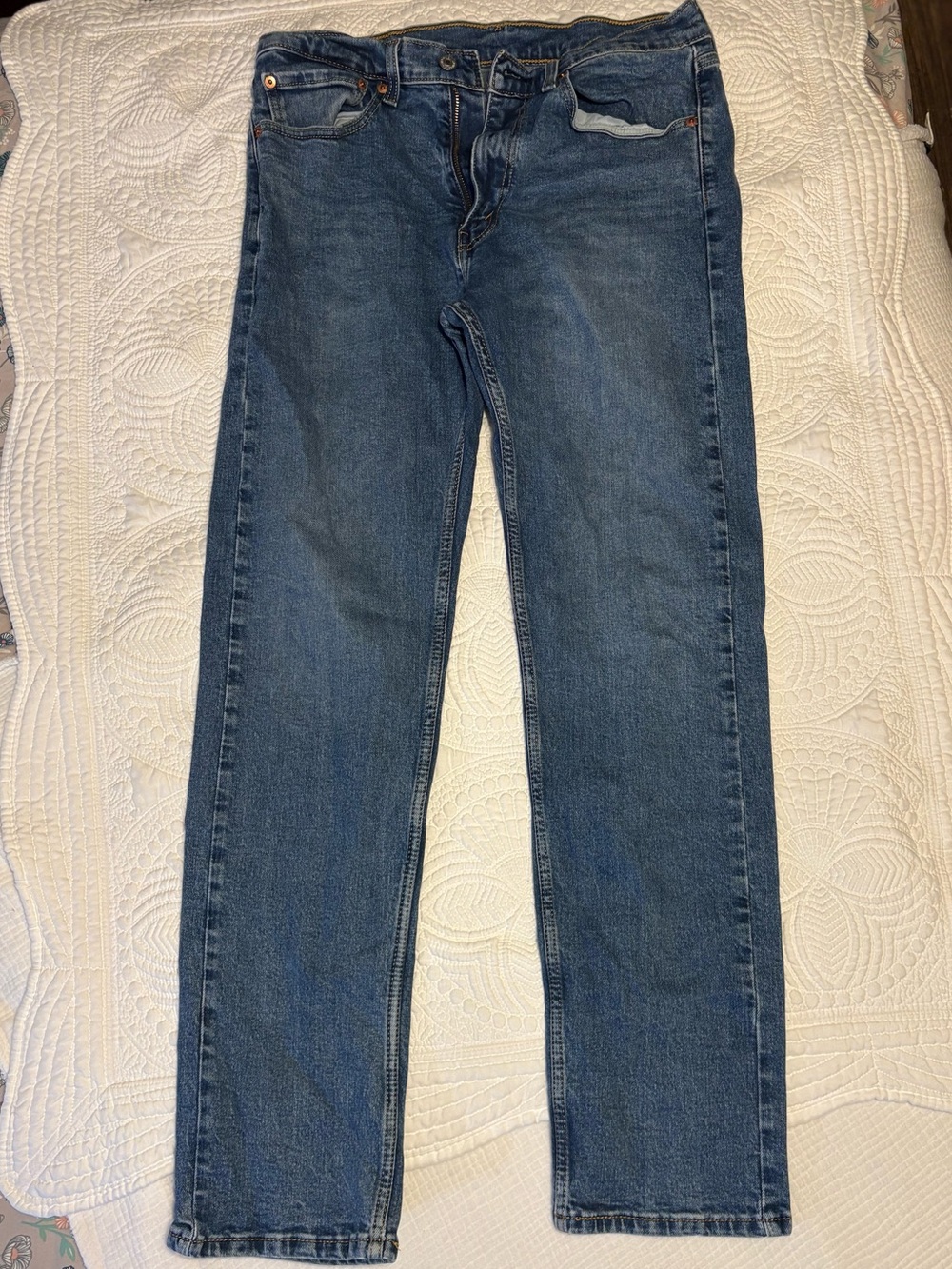 Levi’s 505 Jeans Men’s 34x32 Medium Dark Wash Straight Leg Classic Fit Denim - Picture 2 of 5